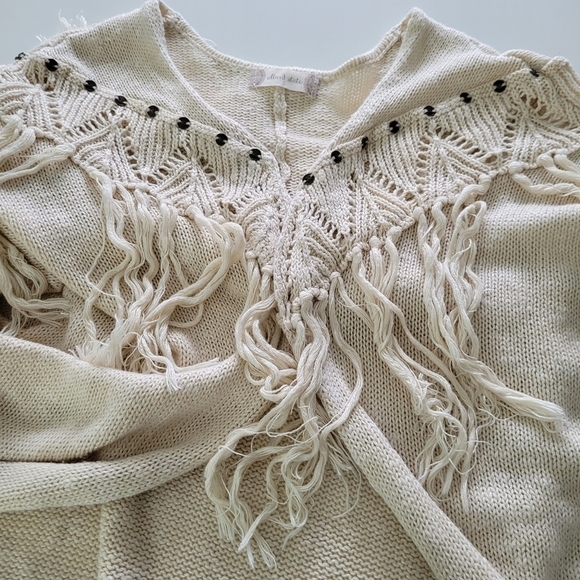 Alterd State cream knit fringe boho top - Picture 2 of 15